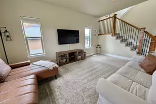 8936 N Barton Creek Dr, Eagle Mountain, UT 84005 - Photo 14