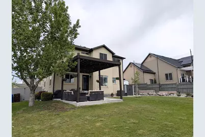 8936 N Barton Creek Dr, Eagle Mountain, UT 84005 - Photo 4