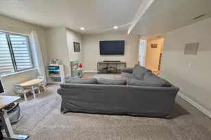8936 N Barton Creek Dr, Eagle Mountain, UT 84005 - Photo 52