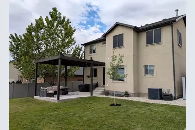 8936 N Barton Creek Dr, Eagle Mountain, UT 84005 - Photo 10