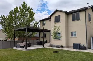 8936 N Barton Creek Dr, Eagle Mountain, UT 84005 - Photo 10