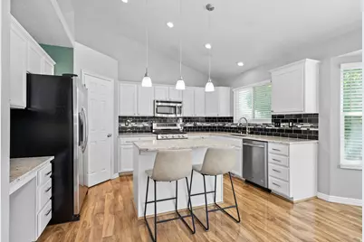 142 E 2675 S, Clearfield, UT 84015 - Photo 8