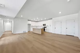 717 W W Coho Ln S, Midvale, UT 84047 - Photo 2