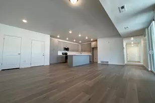 717 W W Coho Ln S, Midvale, UT 84047 - Photo 4
