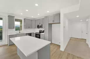 717 W W Coho Ln S, Midvale, UT 84047 - Photo 4