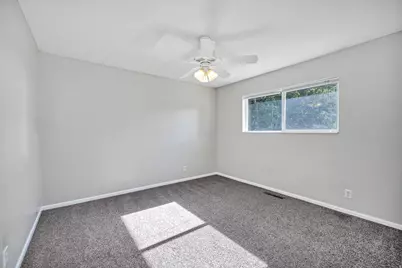 118 S 300 E, Smithfield, UT 84335 - Photo 10