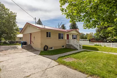 118 S 300 E, Smithfield, UT 84335 - Photo 2