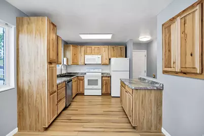 118 S 300 E, Smithfield, UT 84335 - Photo 6