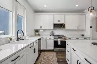 11048 S Lake Run Rd, South Jordan, UT 84009 - Photo 6