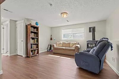 4815 S 3350 W, Roy, UT 84067 - Photo 16