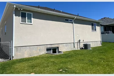 1229 N 340 W, Tooele, UT 84074 - Photo 20