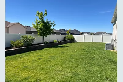 1229 N 340 W, Tooele, UT 84074 - Photo 18