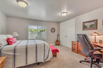 728 S Golden Leaf Way, Mapleton, UT 84664 - Photo 32