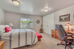 728 S Golden Leaf Way, Mapleton, UT 84664 - Photo 32