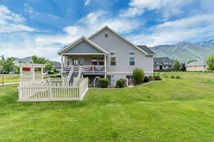 728 S Golden Leaf Way, Mapleton, UT 84664 - Photo 38