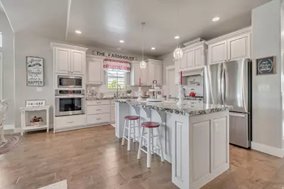 728 S Golden Leaf Way, Mapleton, UT 84664 - Photo 12