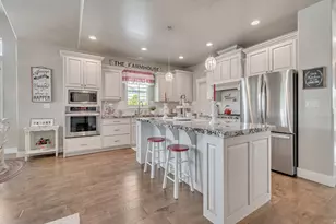 728 S Golden Leaf Way, Mapleton, UT 84664 - Photo 12