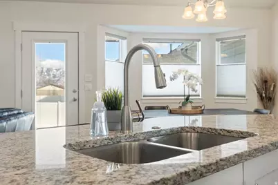 7067 S 2700 W, West Jordan, UT 84084 - Photo 16