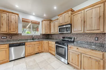 829 S 1100 W, Spanish Fork, UT 84660 - Photo 14