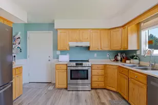 918 S 190 E, Panguitch, UT 84759 - Photo 30