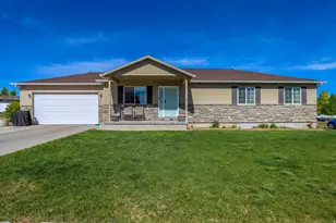 918 S 190 E, Panguitch, UT 84759 - Photo 1