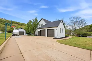 2701 E 6425 S, Uintah, UT 84403 - Photo 56