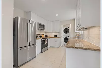 3320 N Cherokee Ln E, Provo, UT 84604 - Photo 12