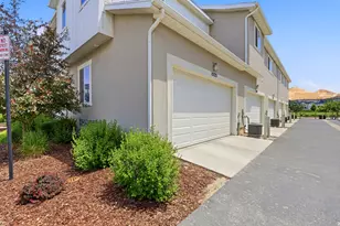 15225 S Reins Way W, Bluffdale, UT 84065 - Photo 2