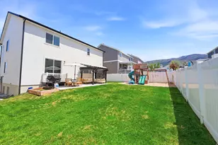 1546 E 3175 N, Layton, UT 84040 - Photo 42