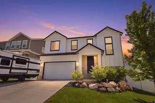 1546 E 3175 N, Layton, UT 84040 - Photo 2