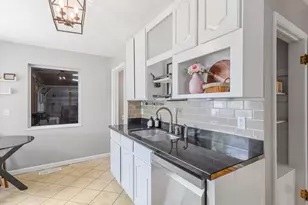 419 E Hillside Dr, Salt Lake City, UT 84107 - Photo 8