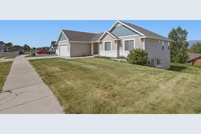 869 S 500 E, Providence, UT 84332 - Photo 2