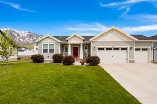 1155 S Red Barn Vw Dr, Santaquin, UT 84655 - Photo 2