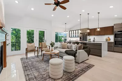1429 E Chateau Ridge Way S, Sandy, UT 84092 - Photo 2