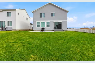 2978 S Shoreline Dr, Syracuse, UT 84075 - Photo 2