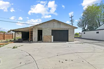 126 E 400 N, Price, UT 84501 - Photo 22