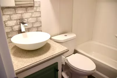 1618 N 210 E, Tooele, UT 84074 - Photo 8