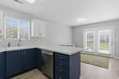 327 E 2300 N, North Ogden, UT 84414 - Photo 6