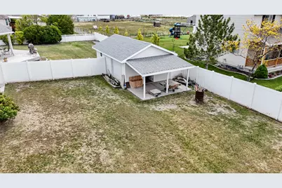 971 N 2300 W, Tremonton, UT 84337 - Photo 14