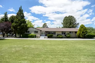 2195 N 1200 E, Lehi, UT 84043 - Photo 1