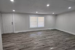 7107 W Arabian Way S, West Valley, UT 84128 - Photo 2
