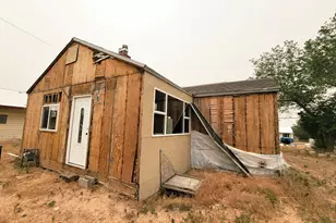 136 W Whitmore Dr, East Carbon, UT 84520 - Photo 4