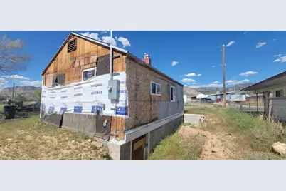 136 W Whitmore Dr, East Carbon, UT 84520 - Photo 12