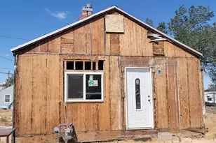136 W Whitmore Dr, East Carbon, UT 84520 - Photo 2