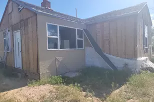 136 W Whitmore Dr, East Carbon, UT 84520 - Photo 6