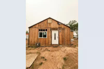 136 W Whitmore Dr, East Carbon, UT 84520 - Photo 2