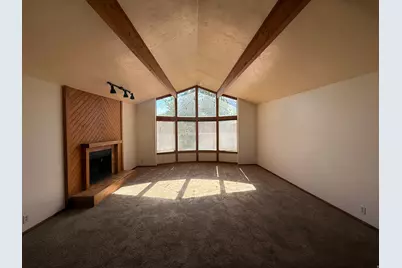 11119 S Londonderry Dr E, Sandy, UT 84092 - Photo 2