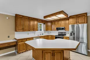 11538 S High Mountain Dr, Sandy, UT 84092 - Photo 12