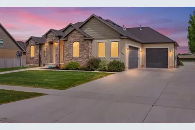 561 E 500 N, Nephi, UT 84648 - Photo 2