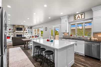 561 E 500 N, Nephi, UT 84648 - Photo 14